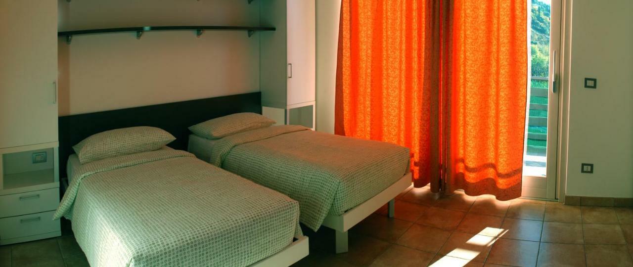 Casa Alice Lejlighed Torbole Sul Garda Eksteriør billede
